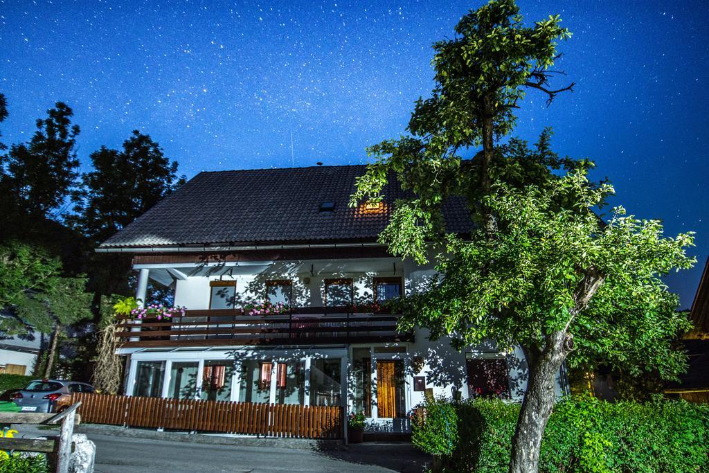Guest House Znidar Бохинь Экстерьер фото